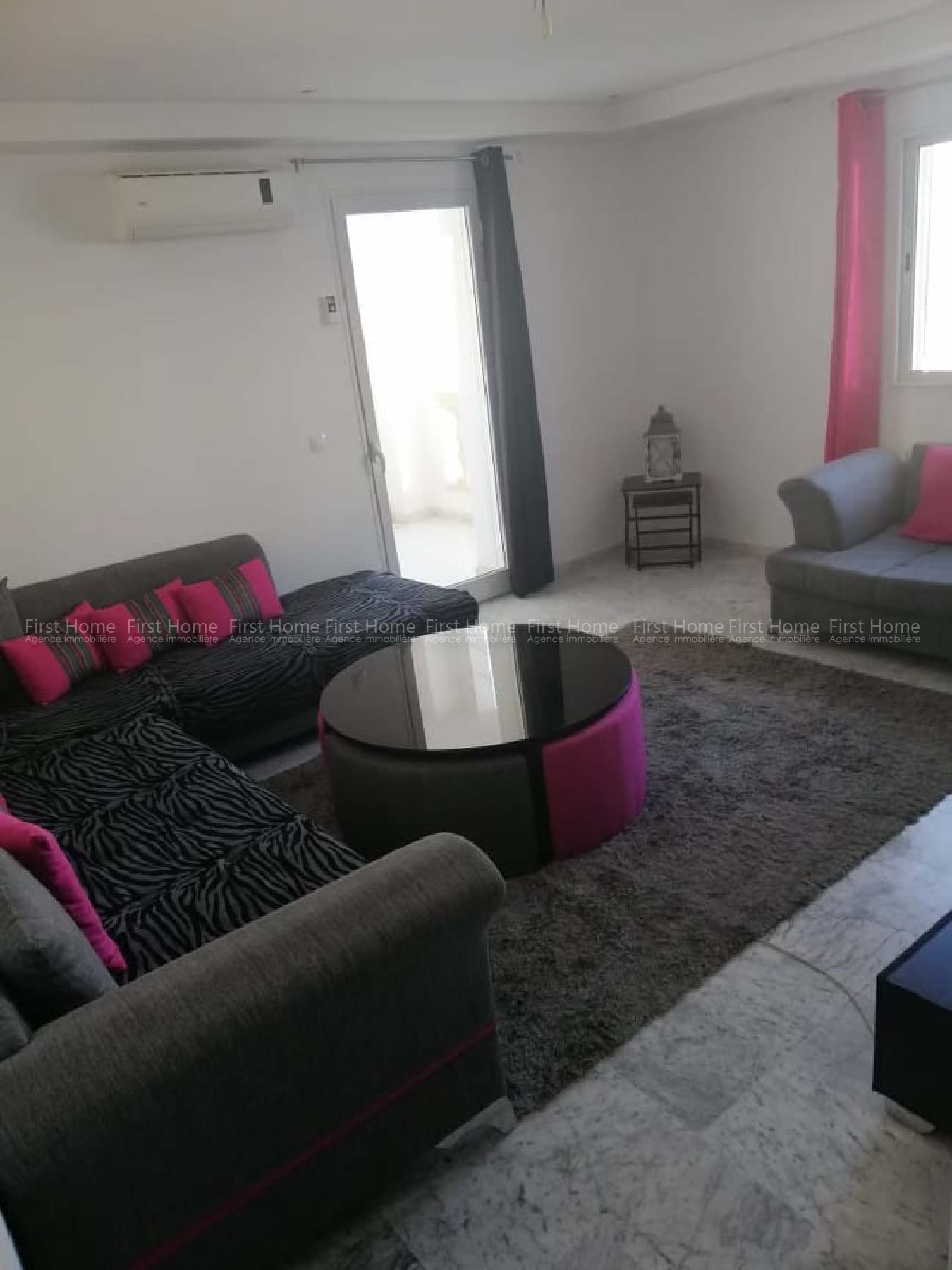 A vendre un appartement S+2 à Riadh Andalous